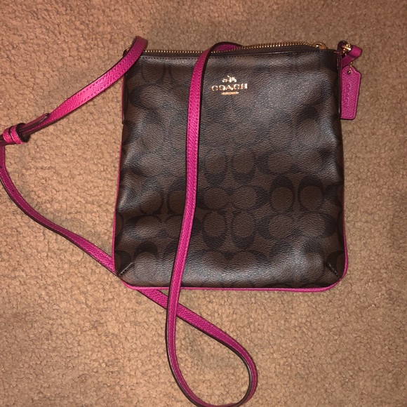 Tommy Hilfiger purse & Coach Satchel - Picture 2 of 8